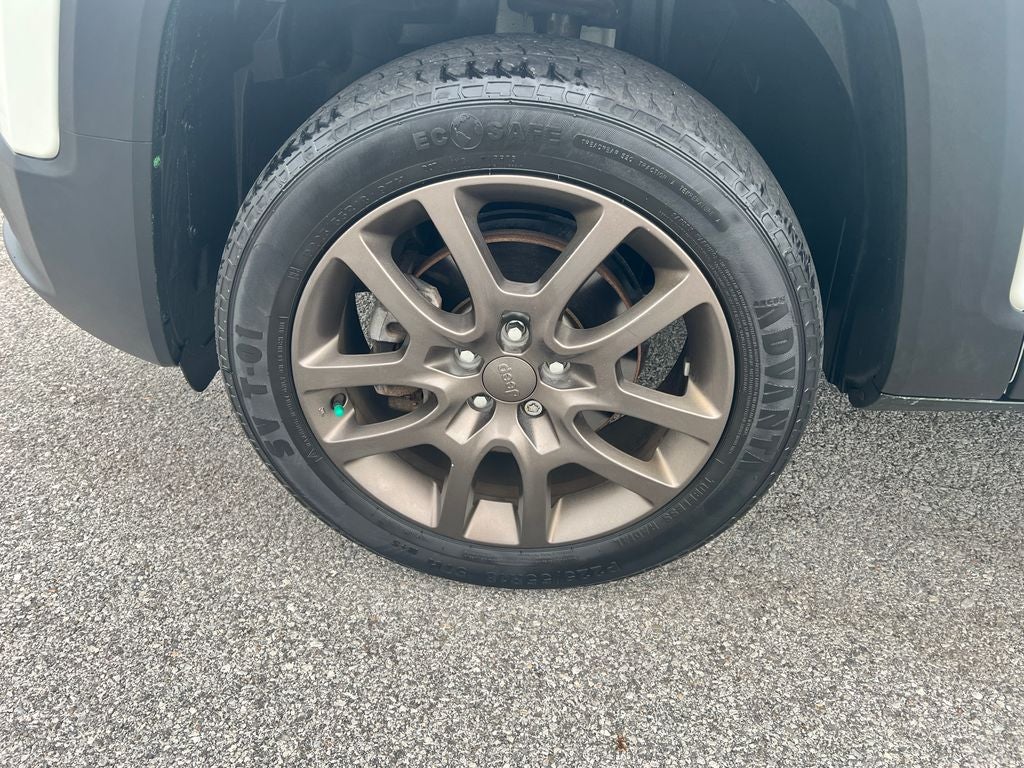 2016 Jeep Renegade Latitude 75th Anniversary Edition